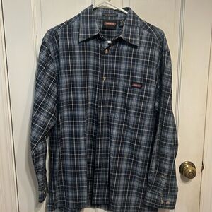 Dickies Men’s Plaid -Blue long sleevebutton up shirt.